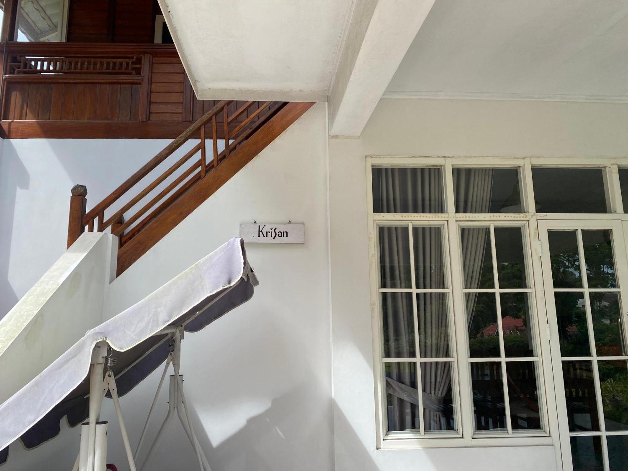 A Spacious Tropical 4 Bedrooms With Bathrooms Villa Marion Tomohon With The View Of Gunung Lokon Zewnętrze zdjęcie