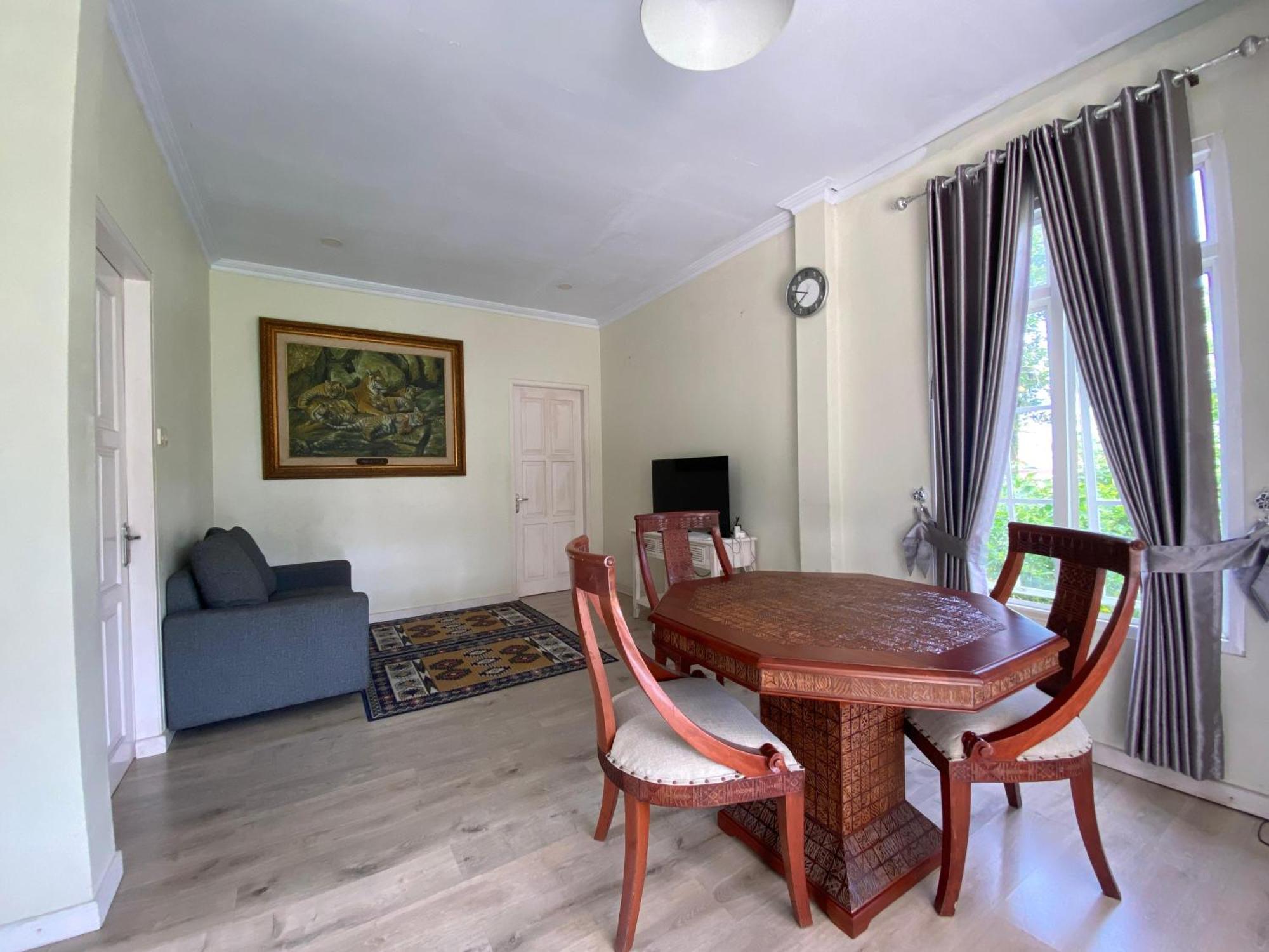 A Spacious Tropical 4 Bedrooms With Bathrooms Villa Marion Tomohon With The View Of Gunung Lokon Zewnętrze zdjęcie